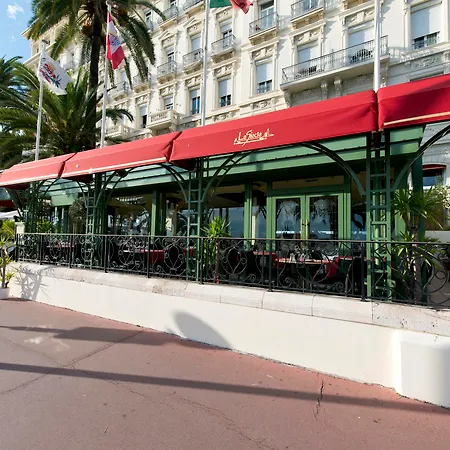 West End Promenade Nice